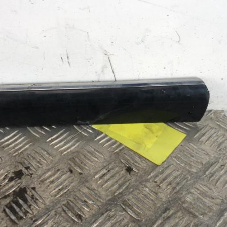 Baguette de porte avant gauche PEUGEOT 207