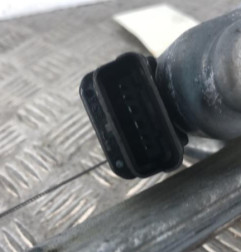 Leve vitre electrique avant droit RENAULT GRAND SCENIC 2