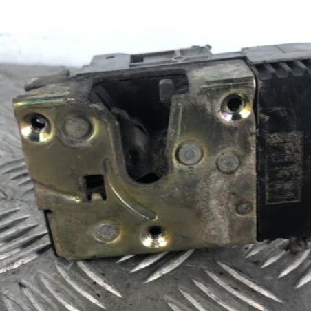 Serrure avant droit PEUGEOT 206