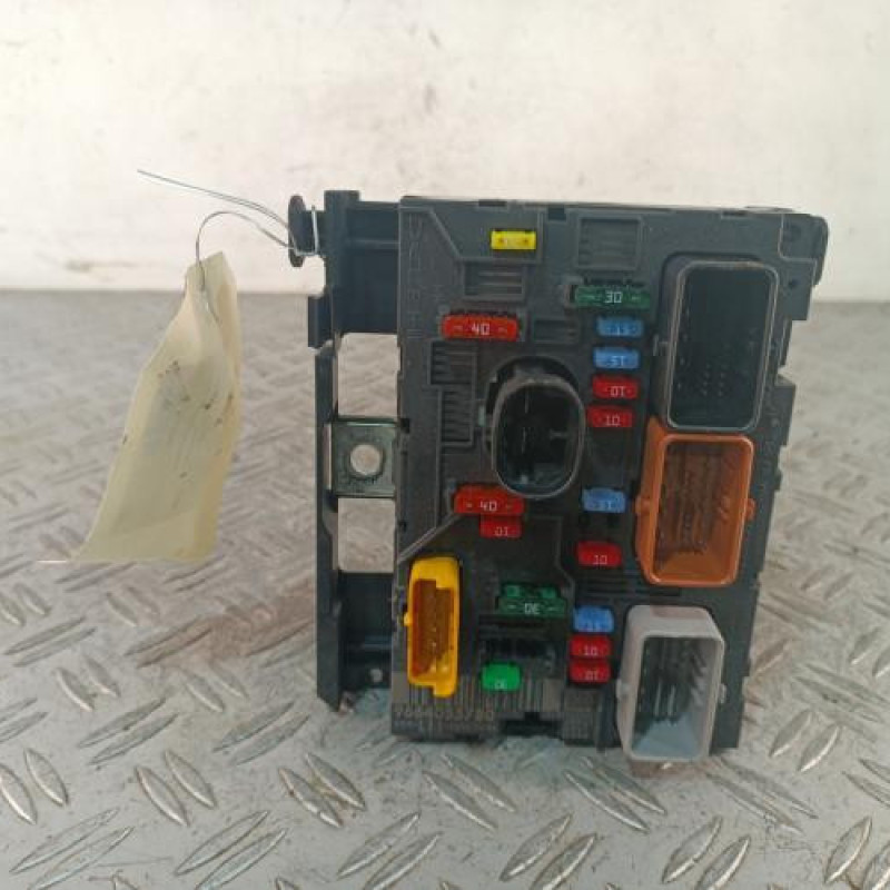 Boitier servitude moteur (BSM) PEUGEOT 207