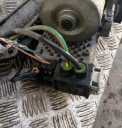 Cremaillere assistee PEUGEOT 207 Photo n°4