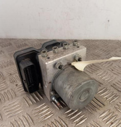 Bloc ABS (freins anti-blocage) TOYOTA AURIS 2 Photo n°1