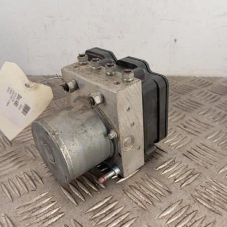 Bloc ABS (freins anti-blocage) TOYOTA AURIS 2