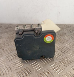 Bloc ABS (freins anti-blocage) TOYOTA AURIS 2 Photo n°3