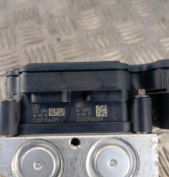 Bloc ABS (freins anti-blocage) TOYOTA AURIS 2 Photo n°4