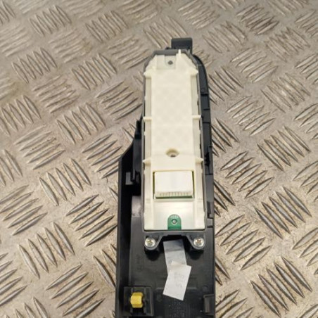 Interrupteur de leve vitre avant gauche TOYOTA AURIS 2