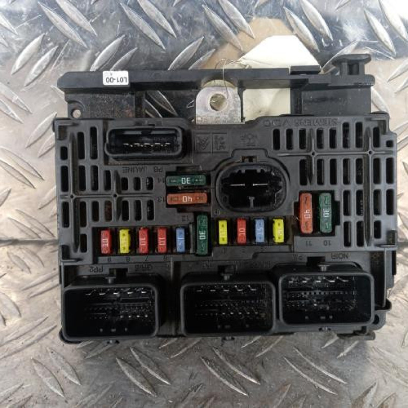 Boitier servitude moteur (BSM) PEUGEOT 407