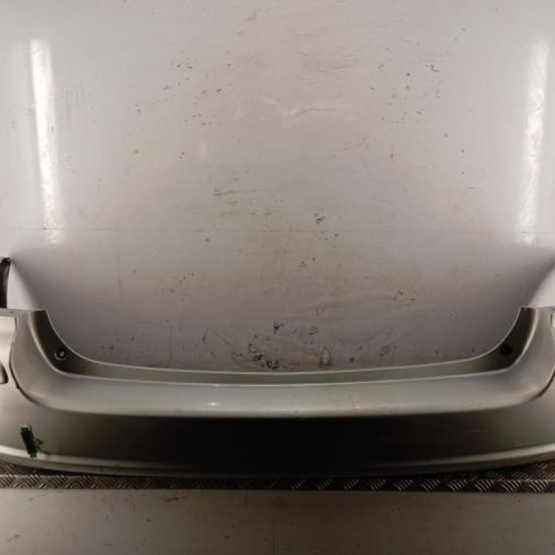 Pare choc arriere TOYOTA AVENSIS 2
