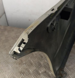 Pare choc arriere TOYOTA AVENSIS 2 Photo n°9