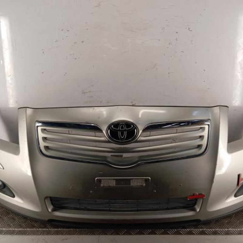 Pare choc avant TOYOTA AVENSIS 2