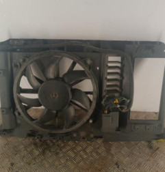 Face avant PEUGEOT 5008 1 Photo n°1