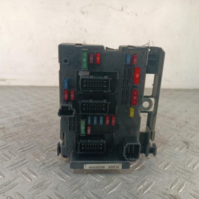 Boitier servitude moteur (BSM) PEUGEOT 206