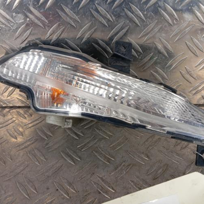 Optique avant secondaire droit (feux)(clignotant) PEUGEOT 308 2