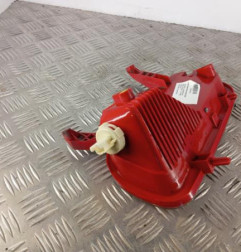 Feu de pare choc arriere droit PEUGEOT 5008 1