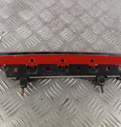 Feu arriere stop central PEUGEOT 5008 1