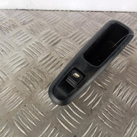 Interrupteur de leve vitre arriere gauche PEUGEOT 5008 1 Photo n°1