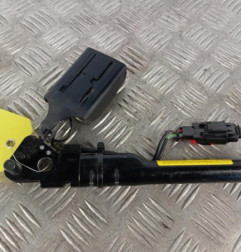 Attache ceinture avant droit RENAULT TWINGO 2