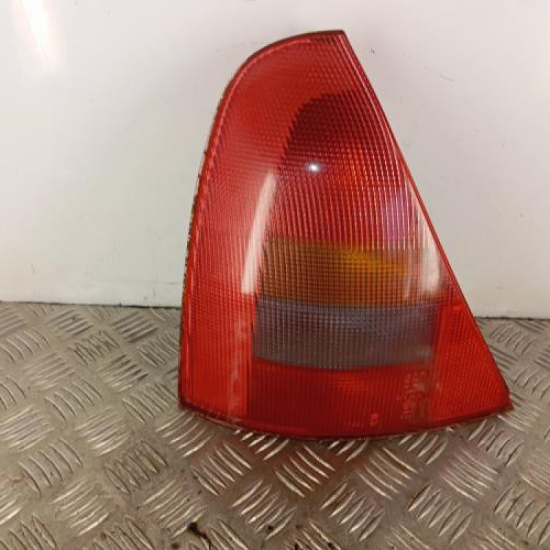 Feu arriere principal gauche (feux) RENAULT CLIO 2