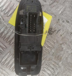 Interrupteur de leve vitre avant gauche PEUGEOT 208 1