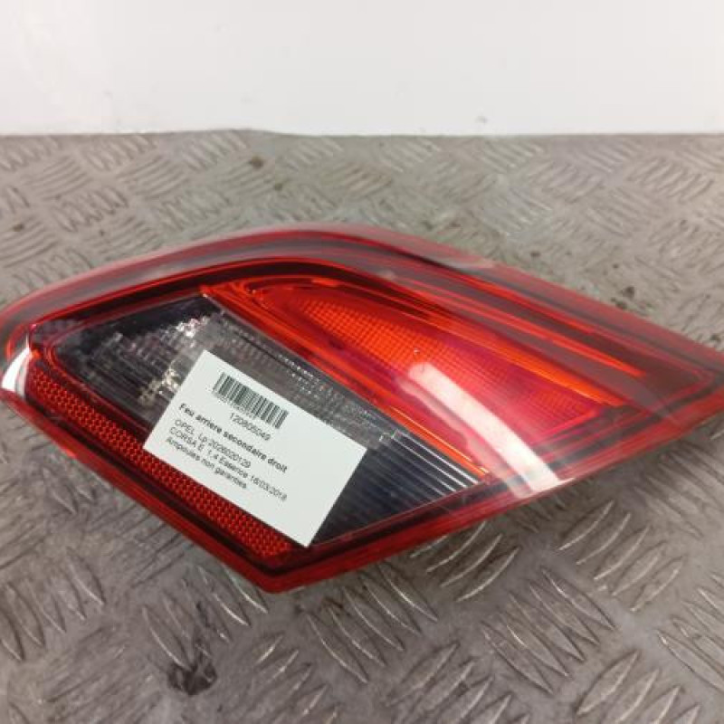 Feu arriere secondaire droit (feux) OPEL CORSA E