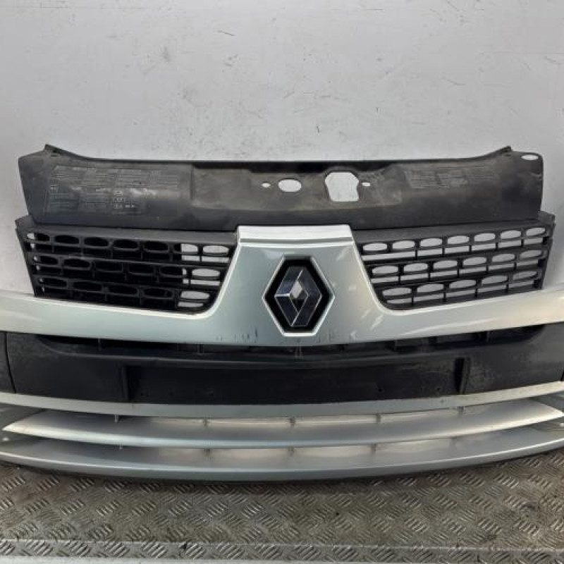 Pare choc avant RENAULT CLIO 2