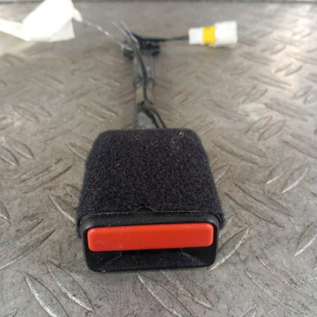 Attache ceinture avant droit PEUGEOT 508 1 Photo n°1