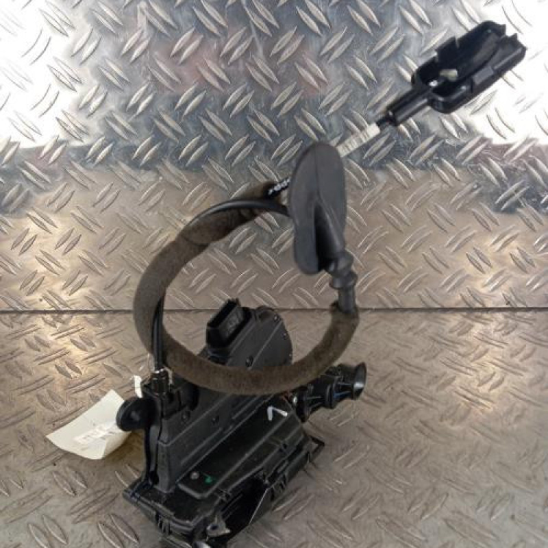 Serrure avant gauche RENAULT CAPTUR 1