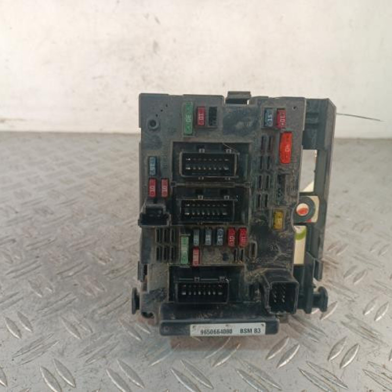 Boitier servitude moteur (BSM) PEUGEOT 206