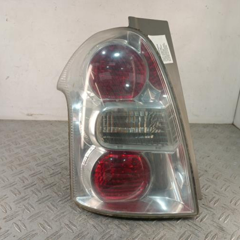 Feu arriere principal gauche (feux) TOYOTA COROLLA VERSO 2