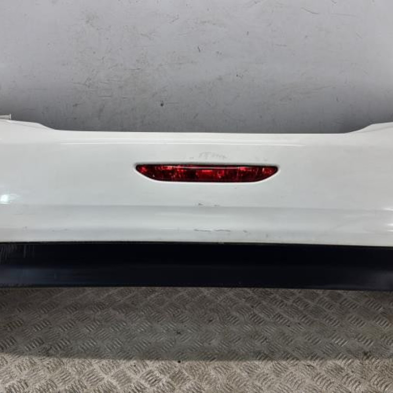 Pare choc arriere PEUGEOT 208 1