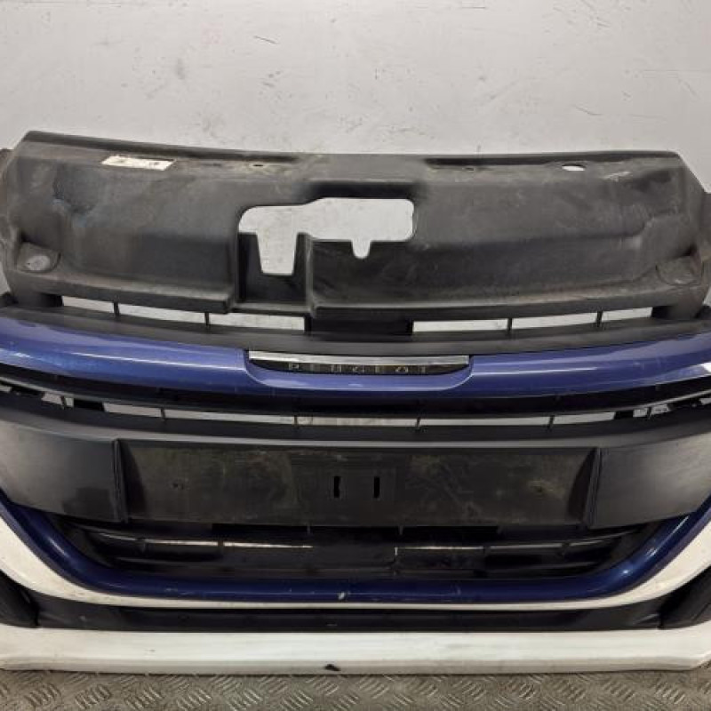 Pare choc avant PEUGEOT 208 1