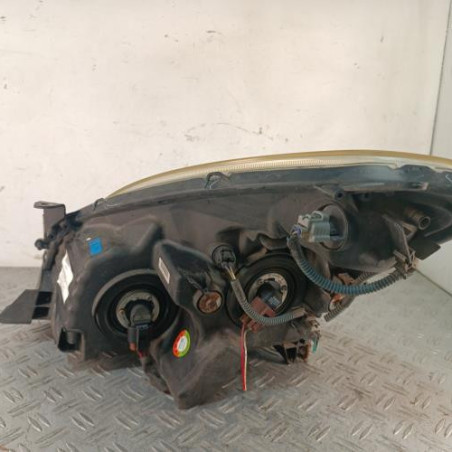 Optique avant principal droit (feux)(phare) TOYOTA COROLLA VERSO 2