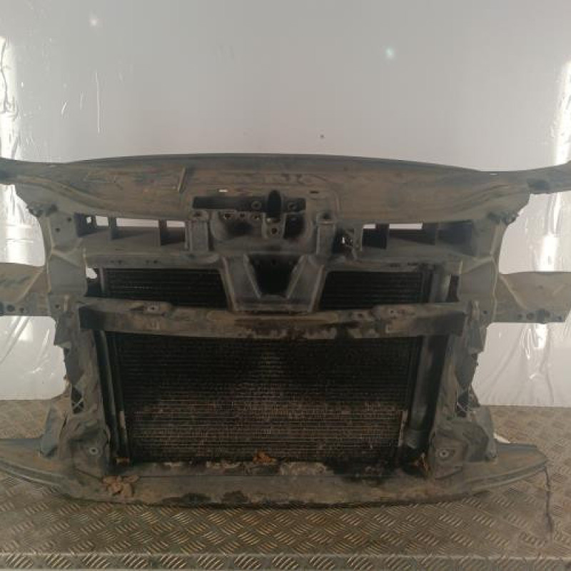 Face avant VOLKSWAGEN TOURAN 1