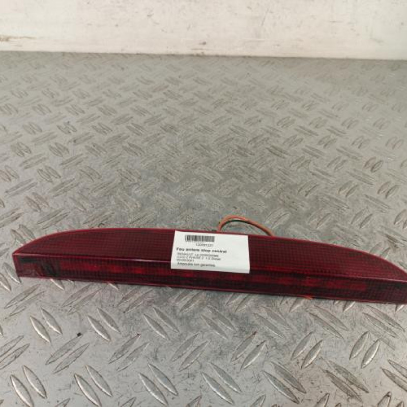 Feu arriere stop central RENAULT CLIO 2