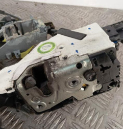 Serrure avant gauche PEUGEOT 207