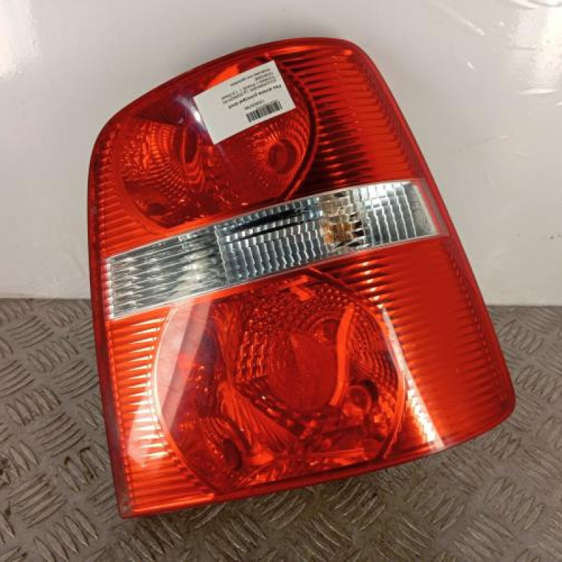 Feu arriere principal droit (feux) VOLKSWAGEN TOURAN 1