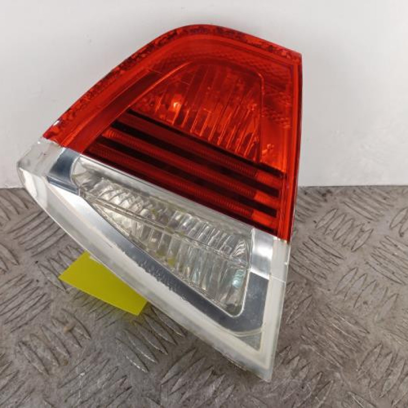 Feu arriere secondaire droit (feux) BMW SERIE 3 E90 Feu arriere secondaire droit (feux) BMW SERIE 3 E90