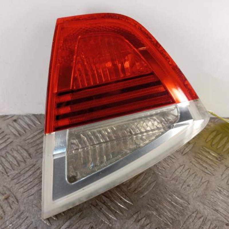 Feu arriere secondaire gauche (feux) BMW SERIE 3 E90 Feu arriere secondaire gauche (feux) BMW SERIE 3 E90