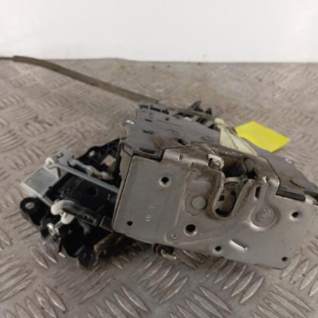 Serrure avant gauche OPEL CORSA E Photo n°1