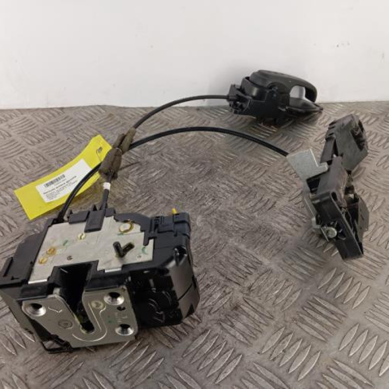 Serrure arriere gauche NISSAN MICRA 3 Serrure arriere gauche NISSAN MICRA 3