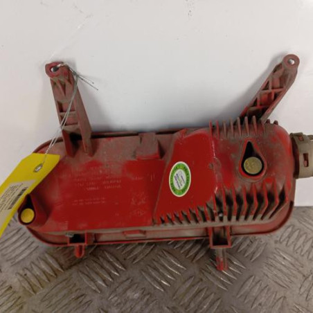 Feu de pare choc arriere gauche PEUGEOT 5008 1