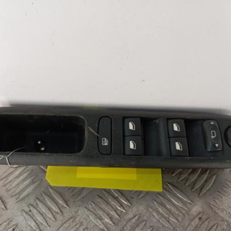 Interrupteur de leve vitre avant gauche PEUGEOT 5008 1 Photo n°1