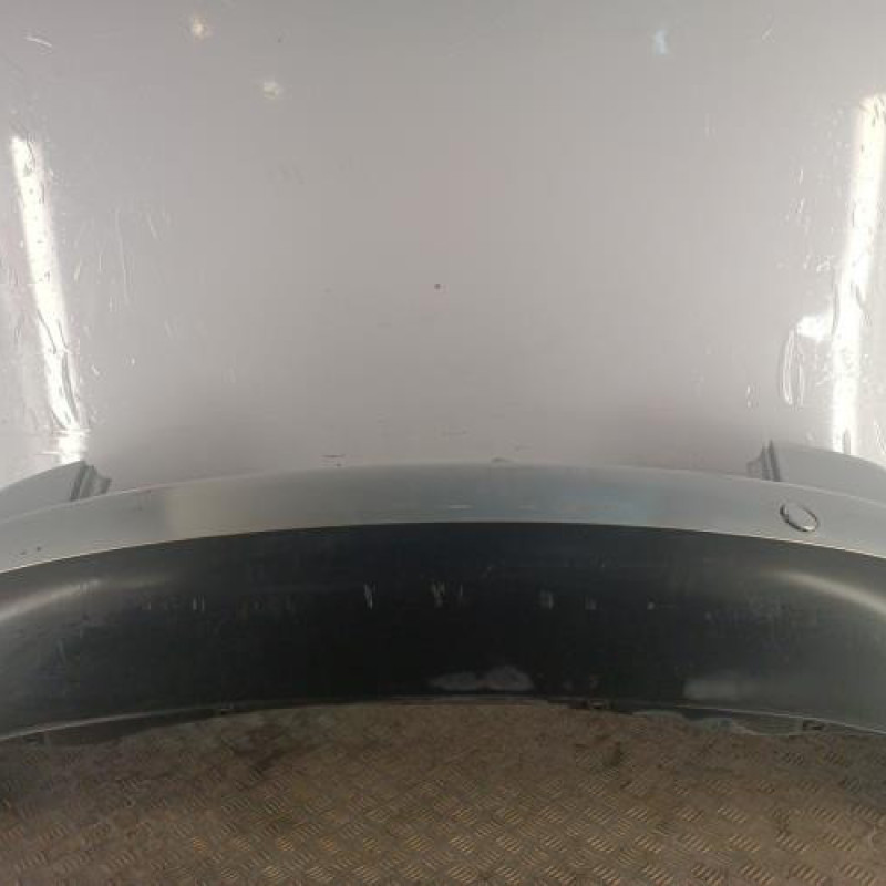 Pare choc arriere VOLKSWAGEN TOURAN 1