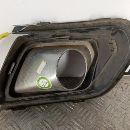 Enjoliveur anti brouillard DACIA SANDERO 2