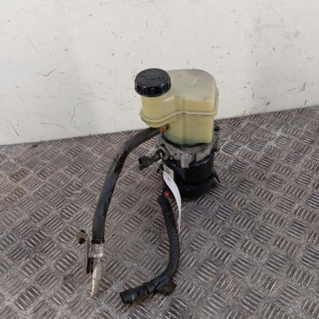 Pompe de direction RENAULT CLIO 2 Photo n°1