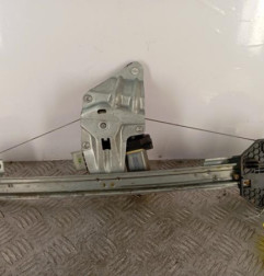 Leve vitre electrique avant gauche DACIA SANDERO 2 Photo n°1