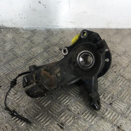 Moyeu avant gauche PEUGEOT 208 1
