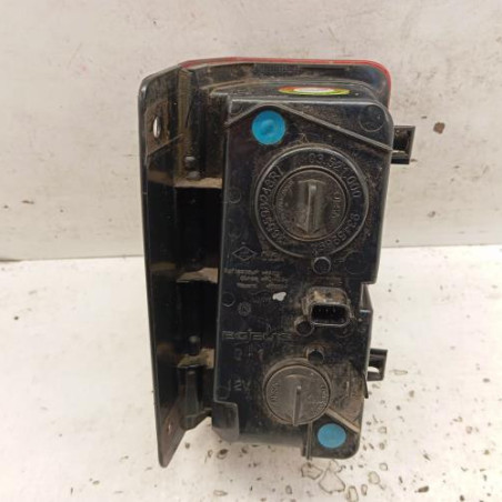 Feu de pare choc arriere gauche RENAULT TRAFIC 3