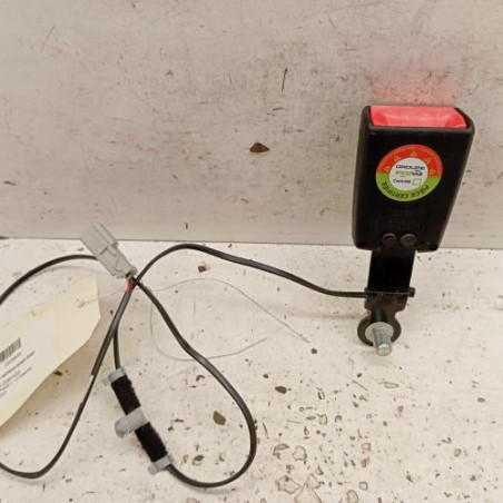 Attache ceinture avant droit FIAT 500 2