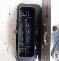 Bloc ABS (freins anti-blocage) DACIA SANDERO 2 Photo n°3